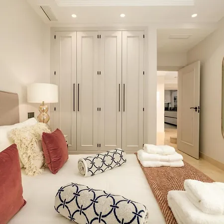 Vila Lorea Playa, Luxury 6 Bedroom With Seaview