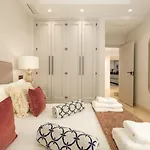 Villa Lorea Playa, Luxury 6 Bedroom With Seaview