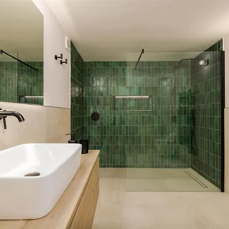 Villa Lorea Playa, Luxury 6 Bedroom With Seaview Marbella